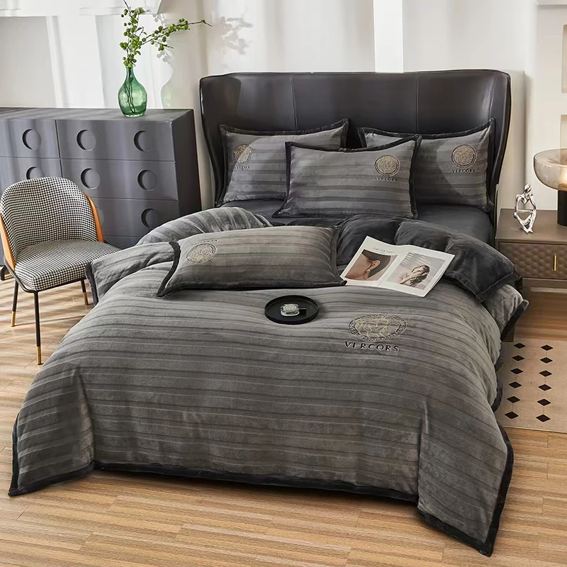 雪京 现货 冬季加绒加厚宝宝绒牛奶绒绣花款四件套 轻奢宽边款/