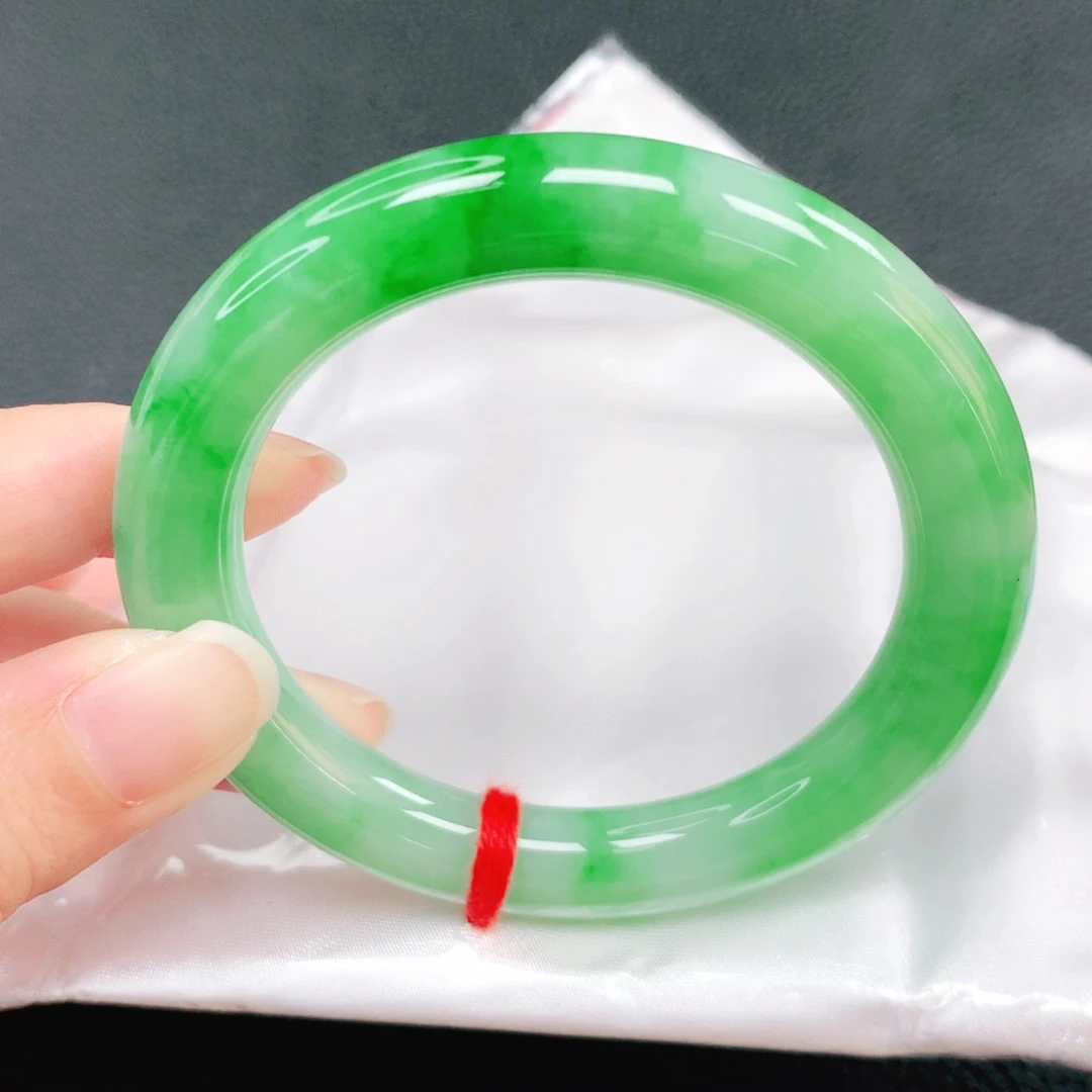 翡翠未镶嵌手镯53圈