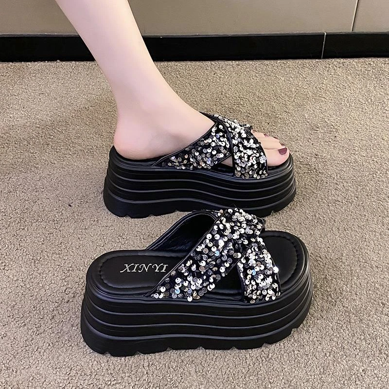 感亮片松糕凉拖鞋女夏时尚2025新款厚底增高矮子乐高跟一字拖