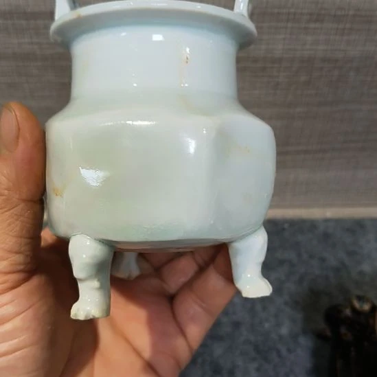 红****香炉。。。。。。。。。。。。。。