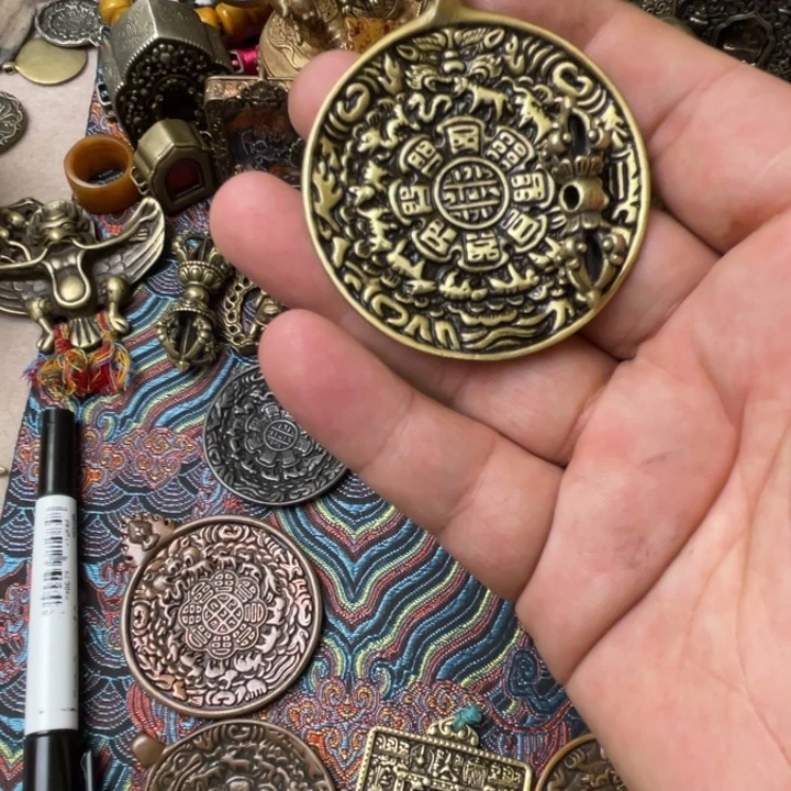 天***。藏式风格九宫八卦牌