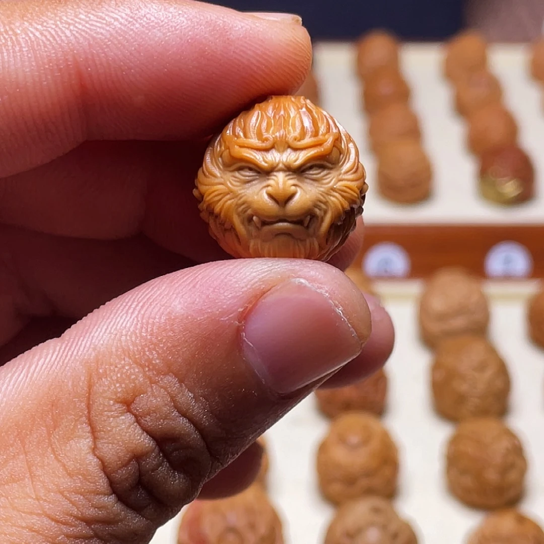 *****吊坠猴头核桃18左右猴头核桃雕刻