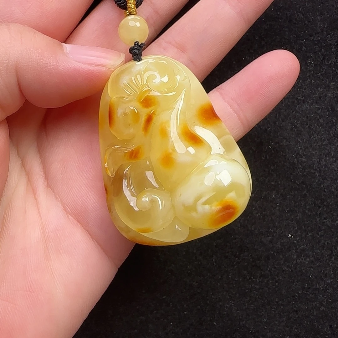 蜜蜡未镶嵌珠宝奇石