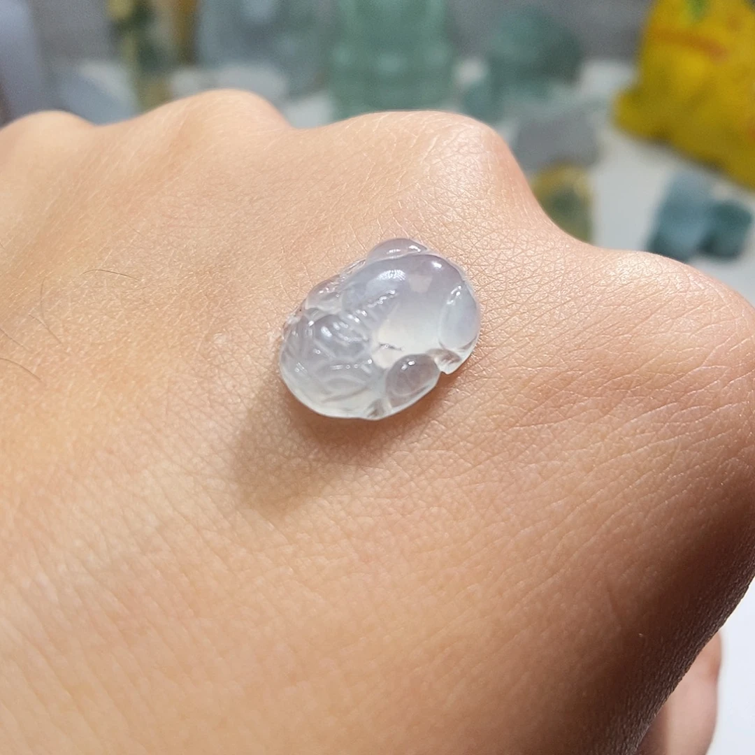 定制翡翠未镶嵌貔貅