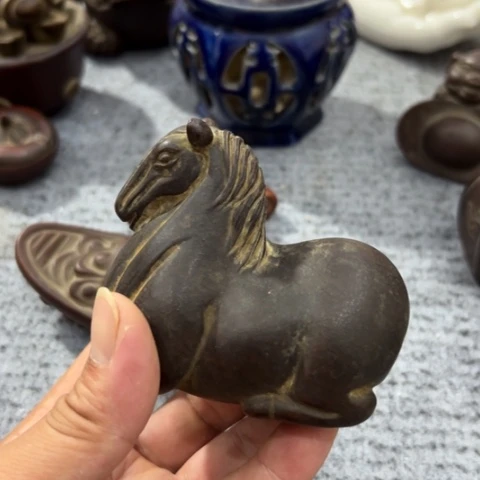 紫砂摆件陶瓷制品