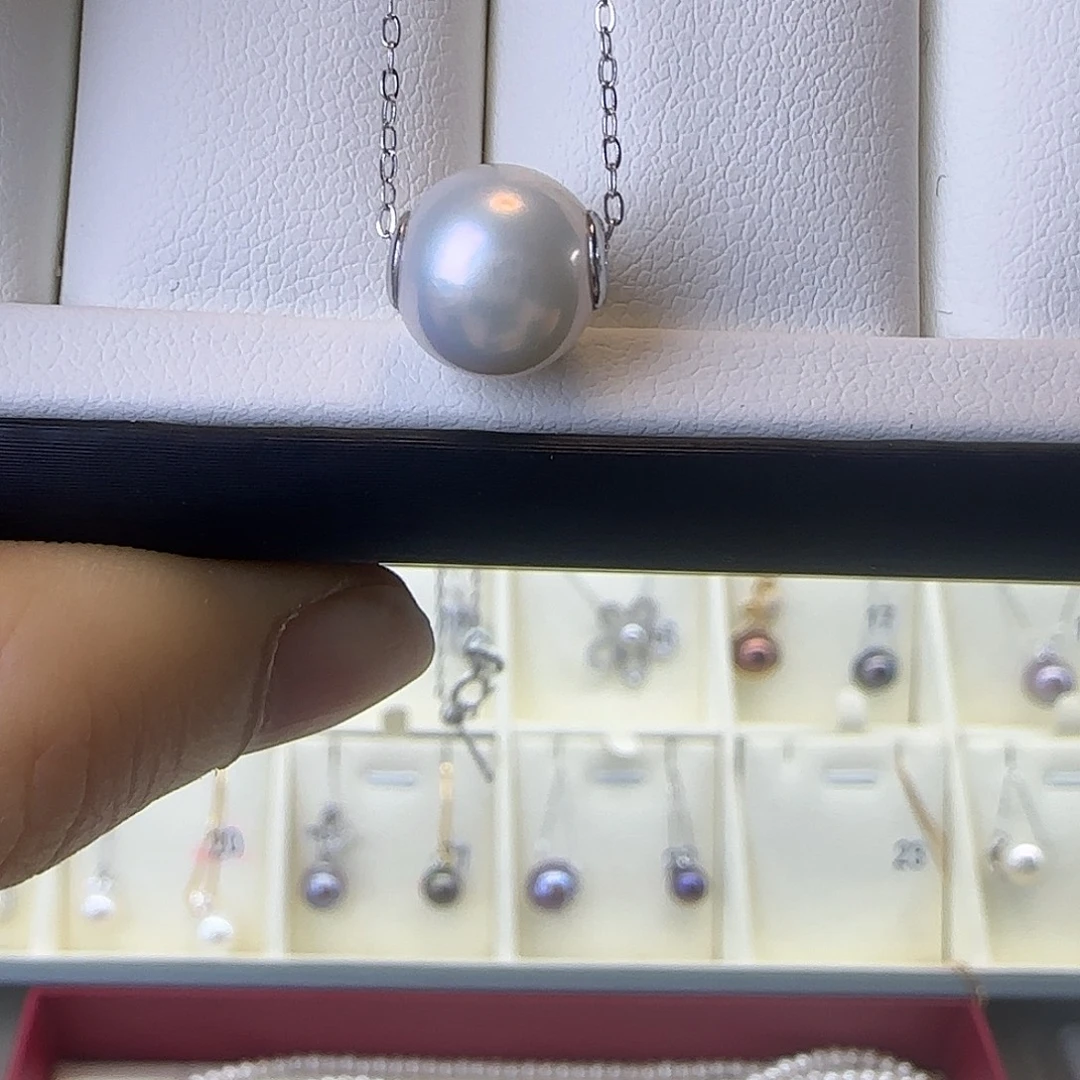 银S925镶嵌淡水珍珠颈饰9～10路路通吊坠