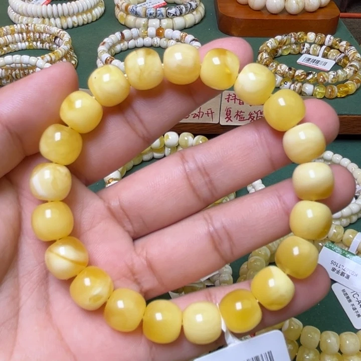 蜜蜡未镶嵌珠宝奇石