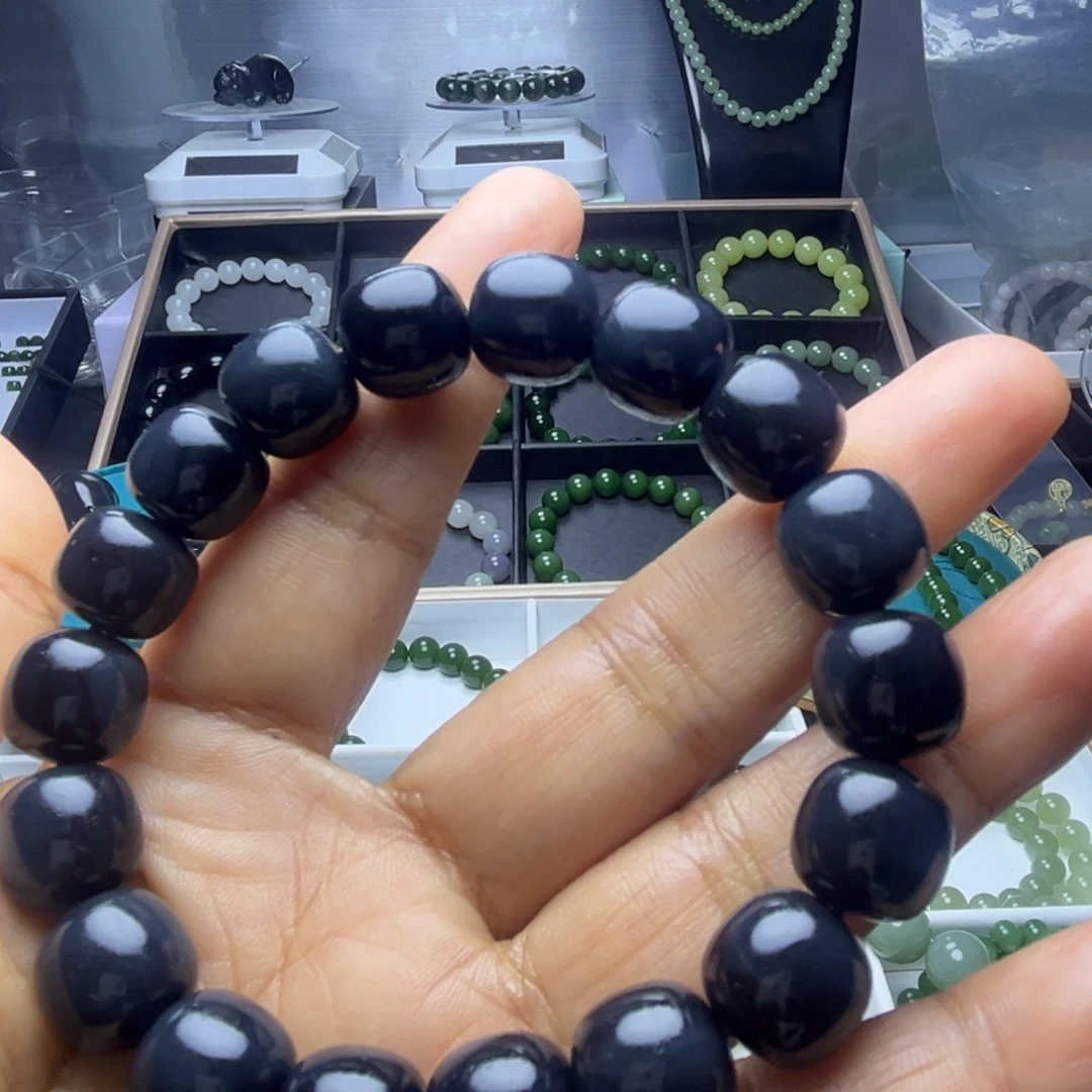 和田玉未镶嵌手串