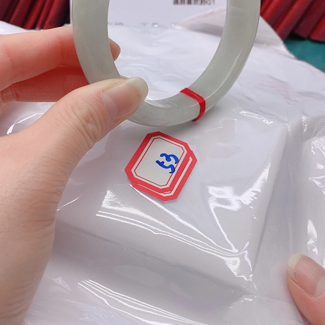 翡翠手镯未镶嵌四****薯533333333