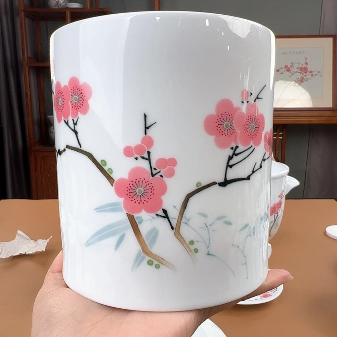 纪念版 翠竹红梅大笔筒