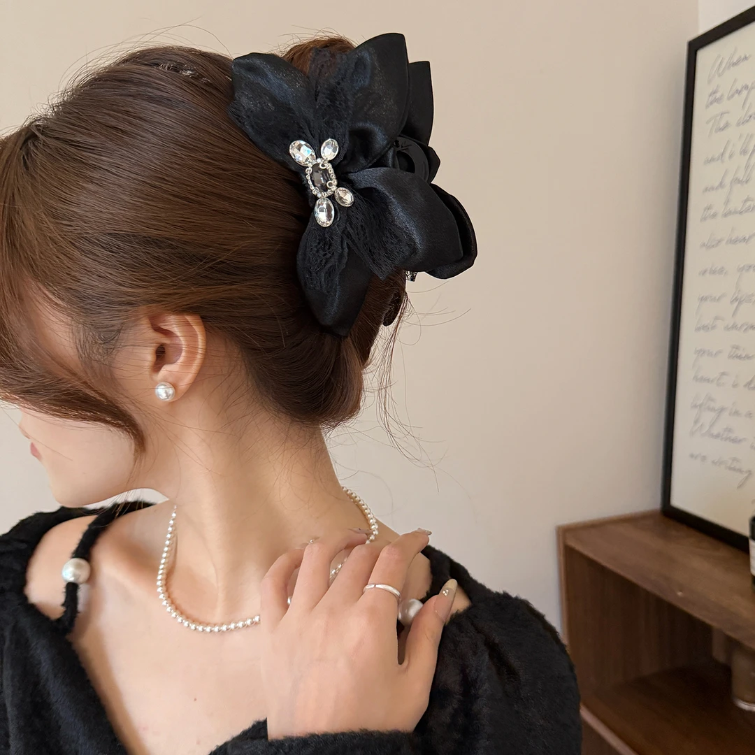 2025新款蝴蝶结水钻抓夹缎面高级感女后脑勺盘发鲨鱼夹子发卡头饰