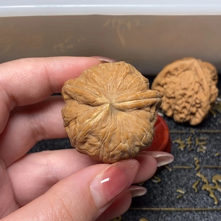 ****周吊坠文玩核桃文玩核桃异形单只