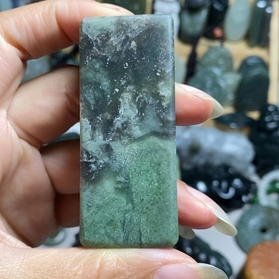未镶嵌和田玉（糖玉）珠宝半成品