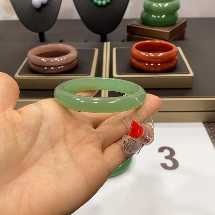 东陵石手镯未镶嵌影*