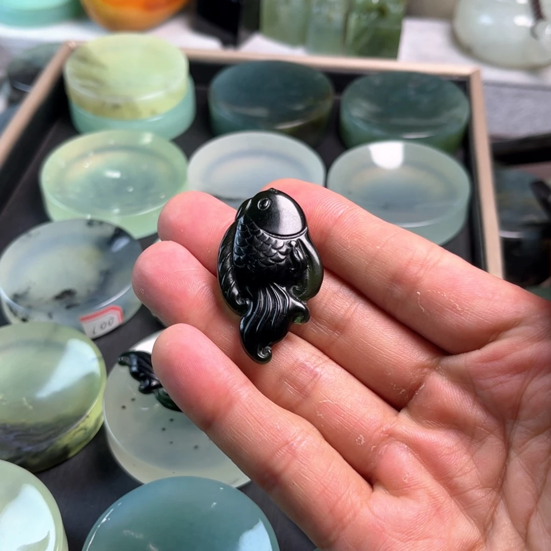 蛇纹石玉未镶嵌挂件夏*棉