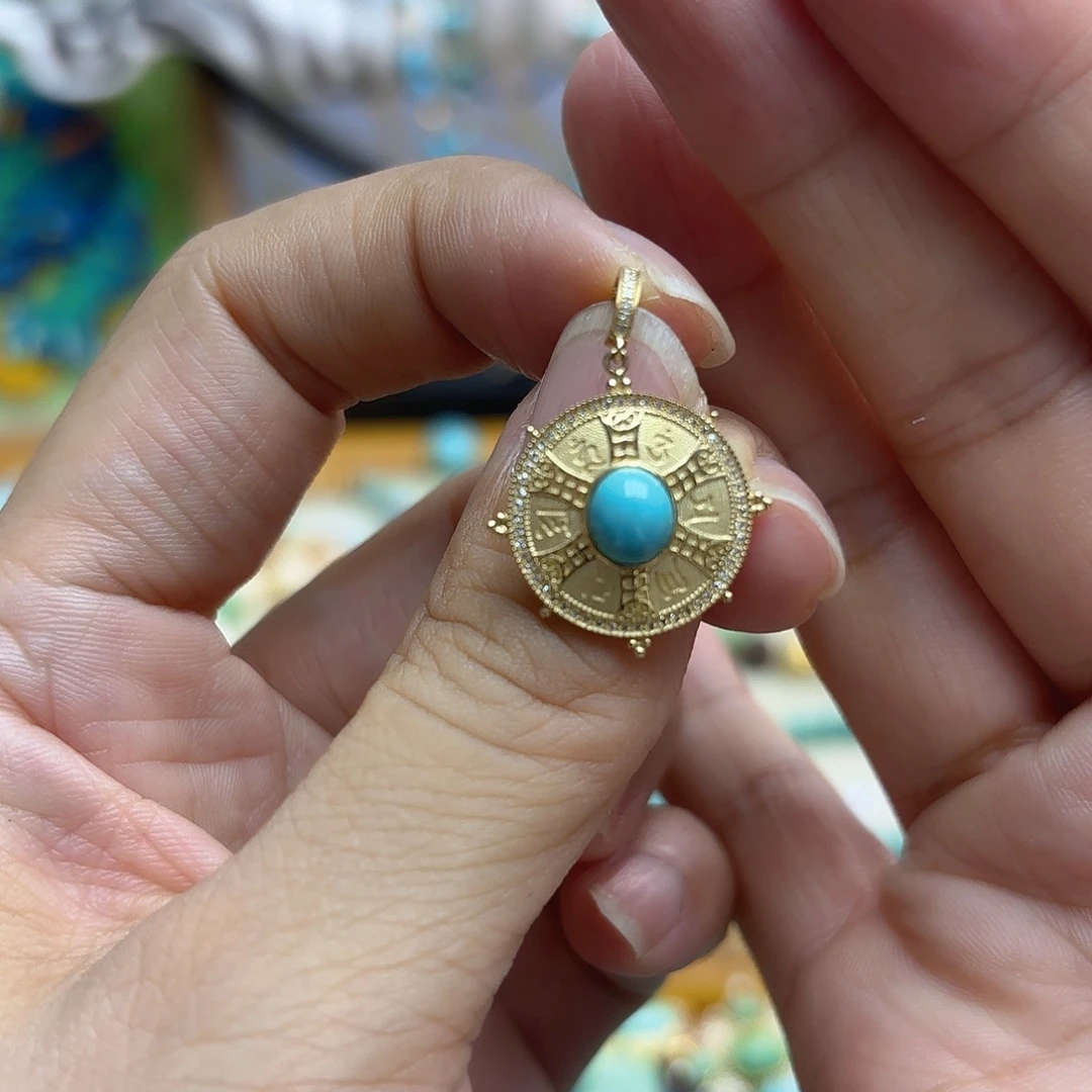 18K金镶嵌绿松石吊坠(不含链)