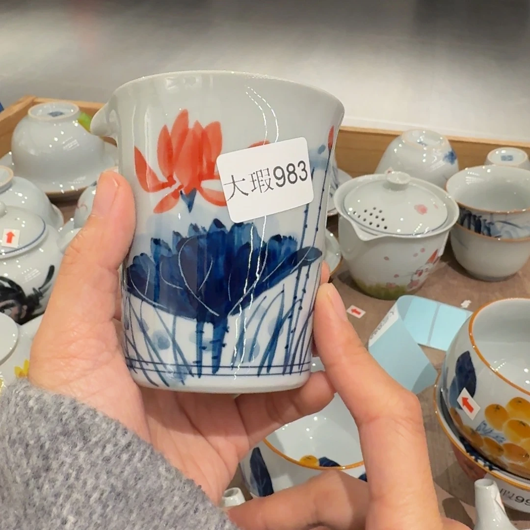 釉下手绘茶具微瑕