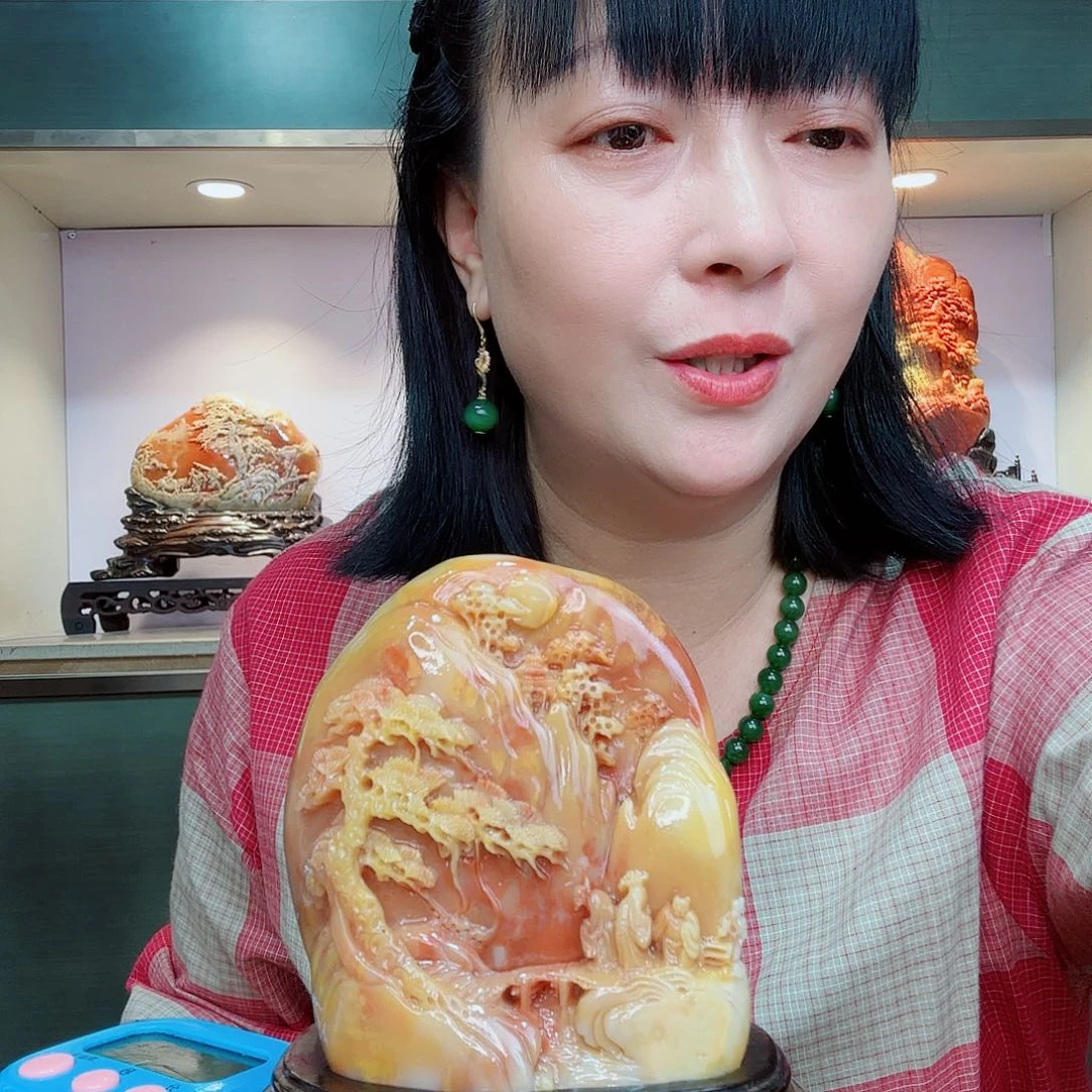 寿山石酒***酒昌化田黄摆件