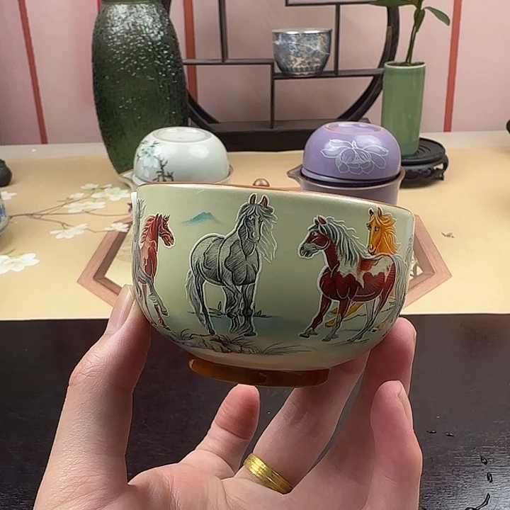 米黄汝窑八骏图铜钱杯