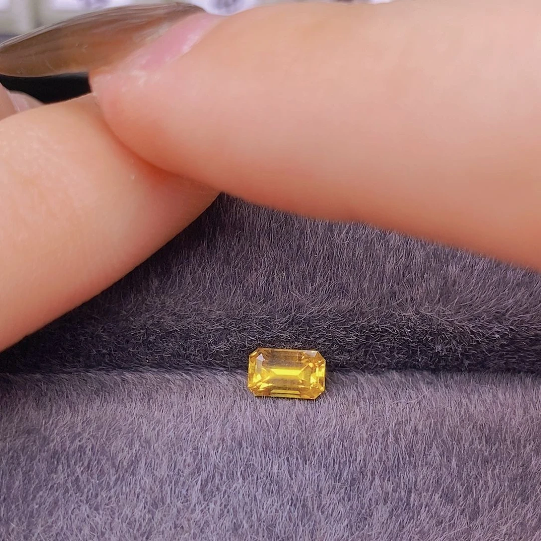 裸石蓝宝石0.88ct/3843号