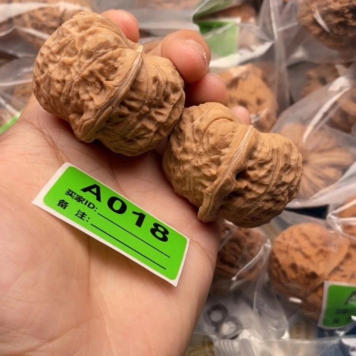 文玩核桃把件核桃