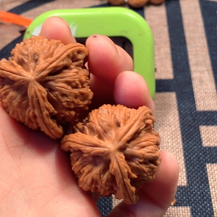 胖***别吊坠文玩核桃三棱全品