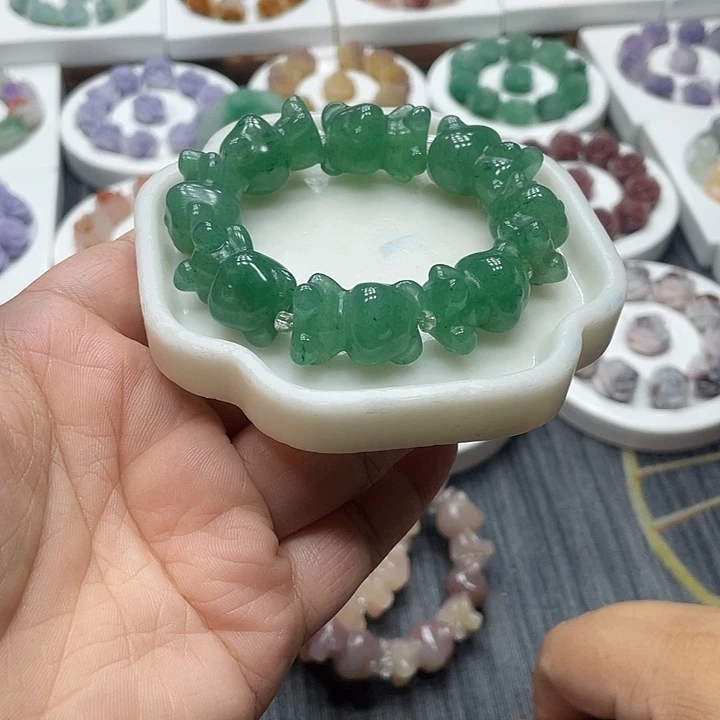 石英质玉（非洲翠）合金手串