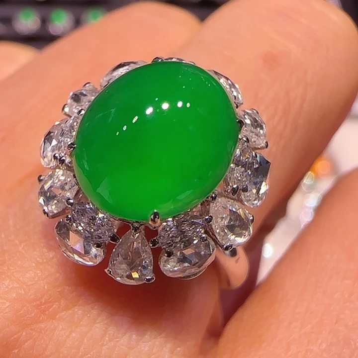 翡翠戒指18K金镶嵌戒指