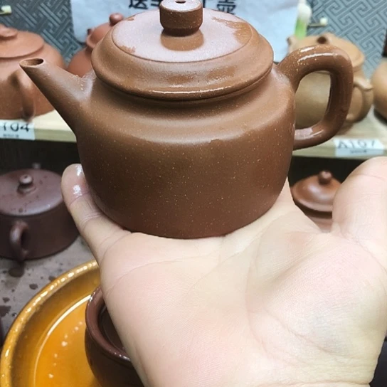 紫砂茶壶将坡泥得中230豪升左右