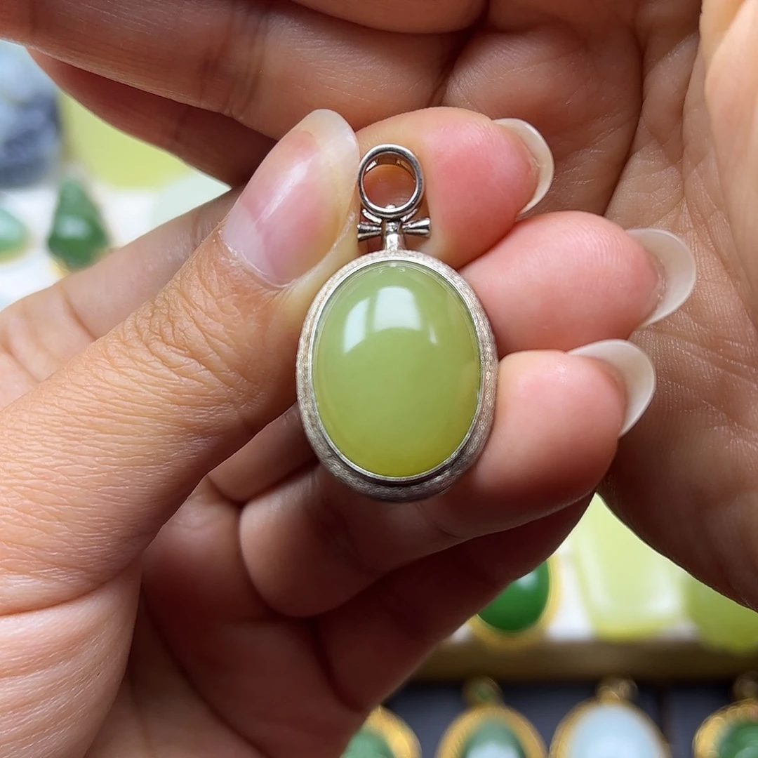 和田玉银S925镶嵌颈饰