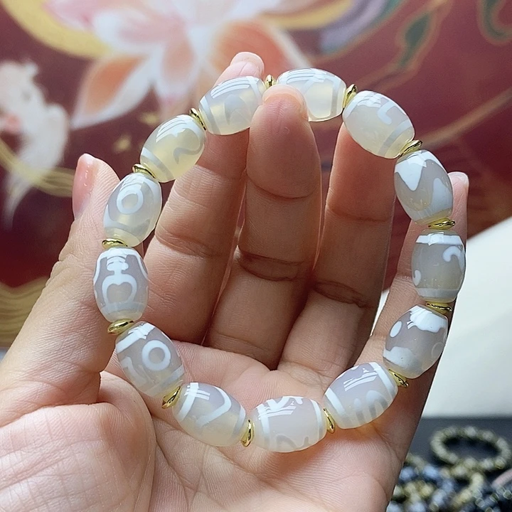 飘***飘玛瑙/玉髓颈饰合金