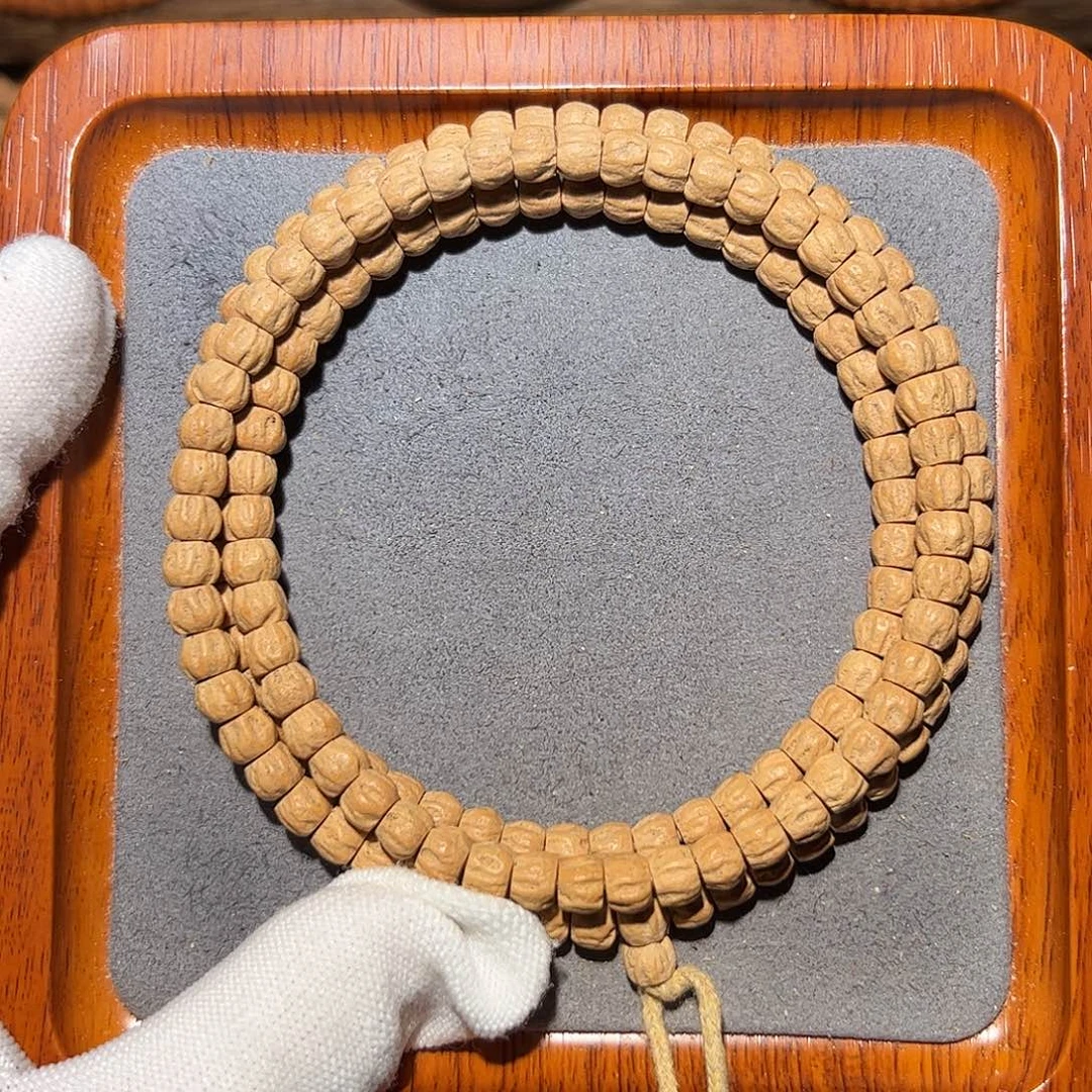 柏香籽/百香籽吊坠黄油皮方块顺6.9