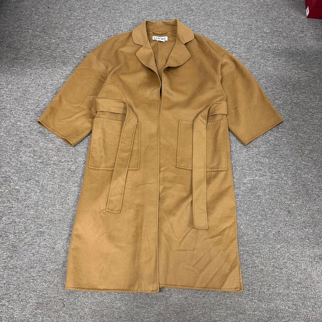 99新 AMIPARIS loewe 卡其色 大衣s