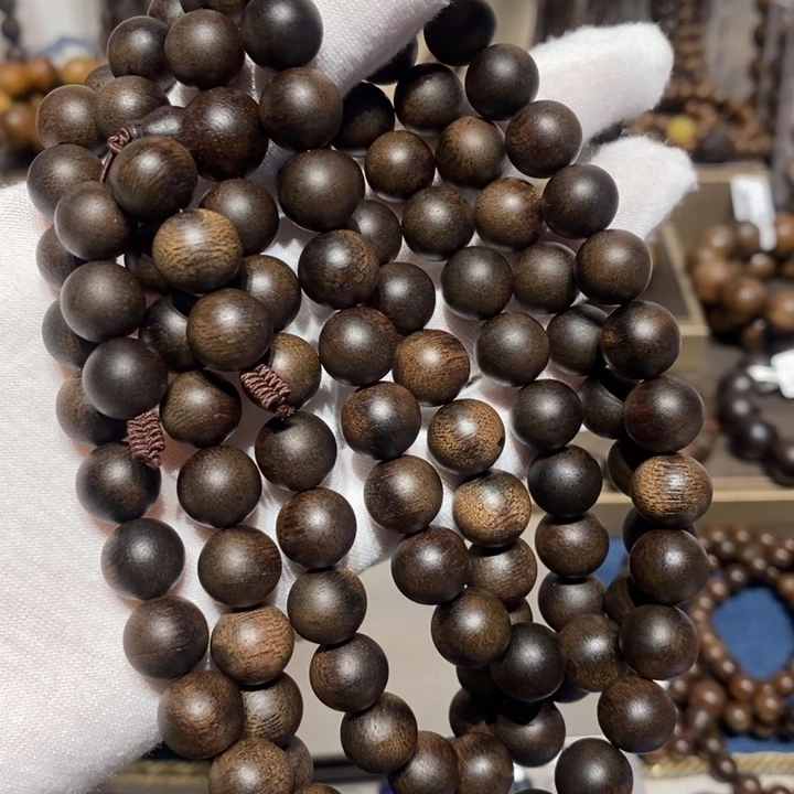 沉香手串越南雷击黑棋难沉香