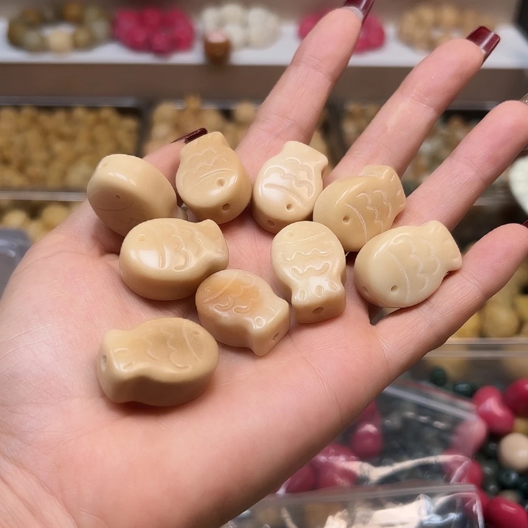手串菩提根/象牙果微瑕茶色鱼牌9颗有裂