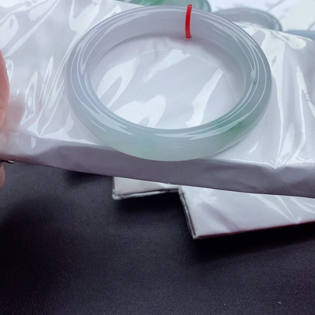 翡翠手镯未镶嵌圆条57（24520