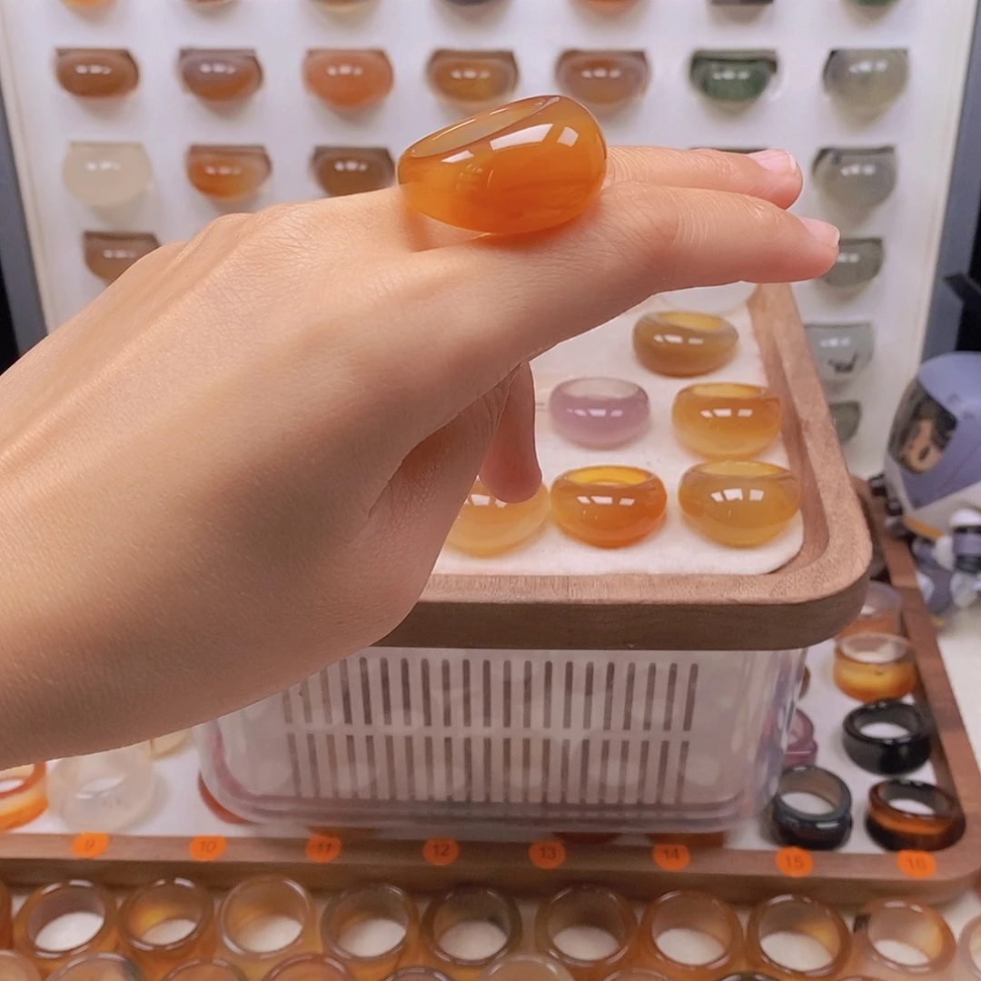 最***在未镶嵌戒指玛瑙/玉髓港18