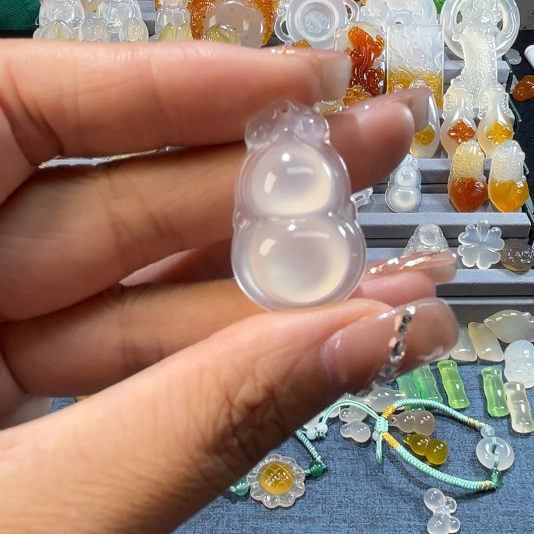 安****玛瑙/玉髓未镶嵌颈饰