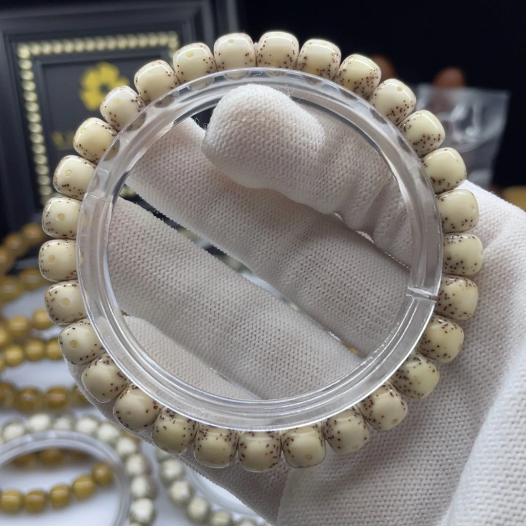 吊坠星月菩提8✖️7骨瓷白大眼睛             A5