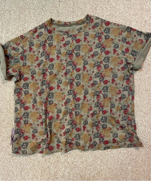 疯子张山茶花T恤