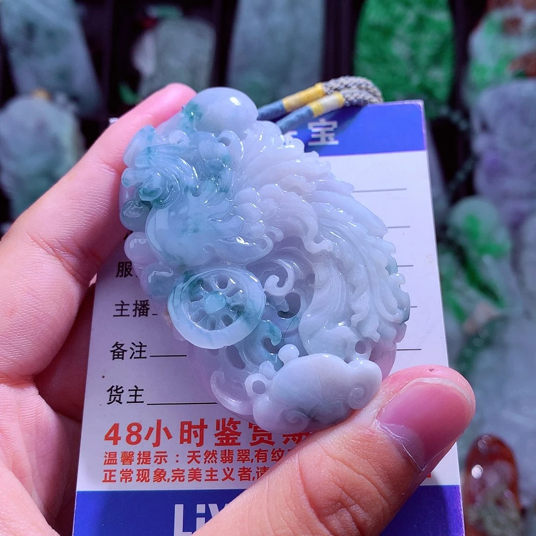 颈饰未镶嵌翡翠天然