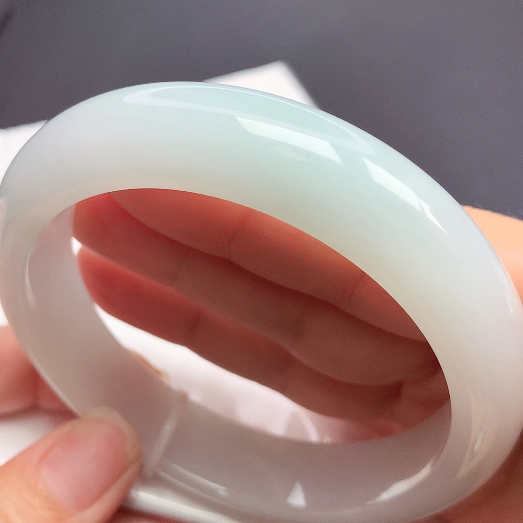 翡翠手镯未镶嵌61.7圈口