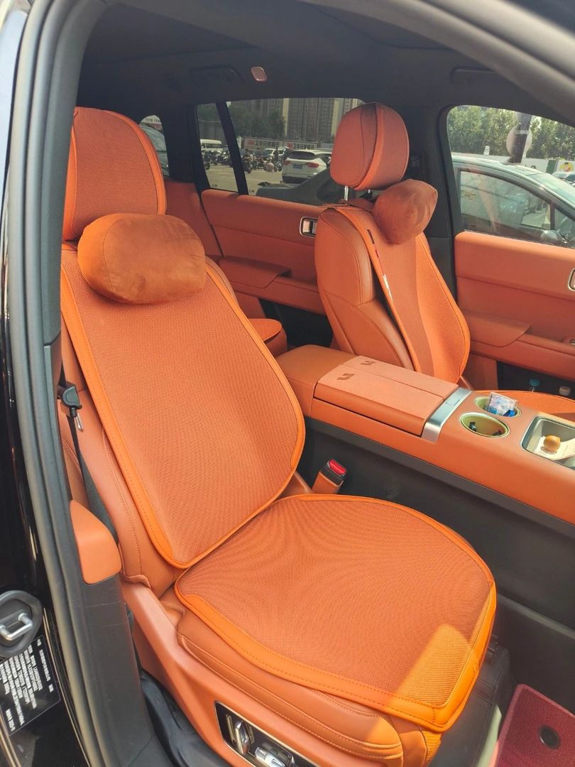 海藻纤维马鞍垫，吸汗透气，舒适柔软，硅胶防滑底，