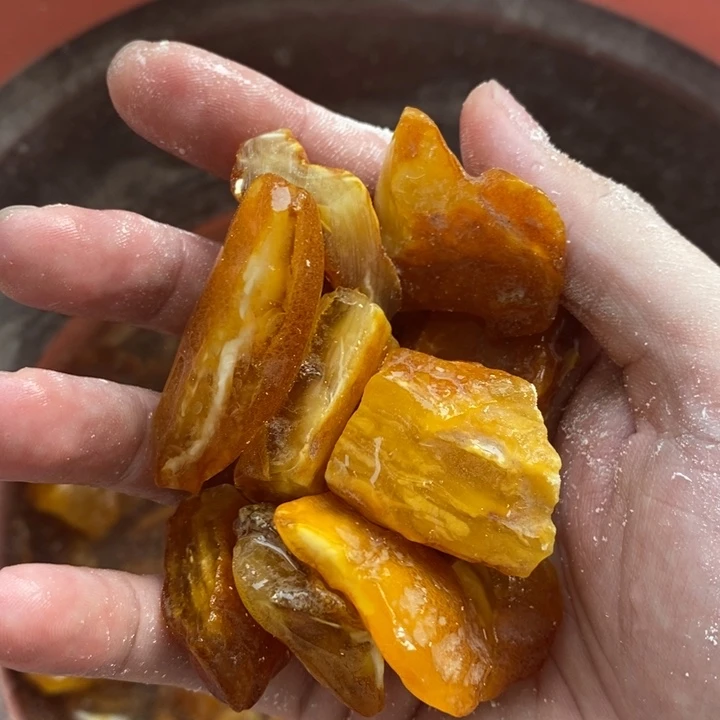 未镶嵌蜜蜡裸石吊坠