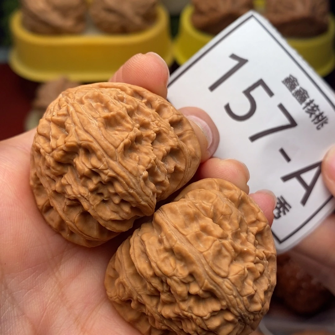 把件文玩核桃毕业三角白38……