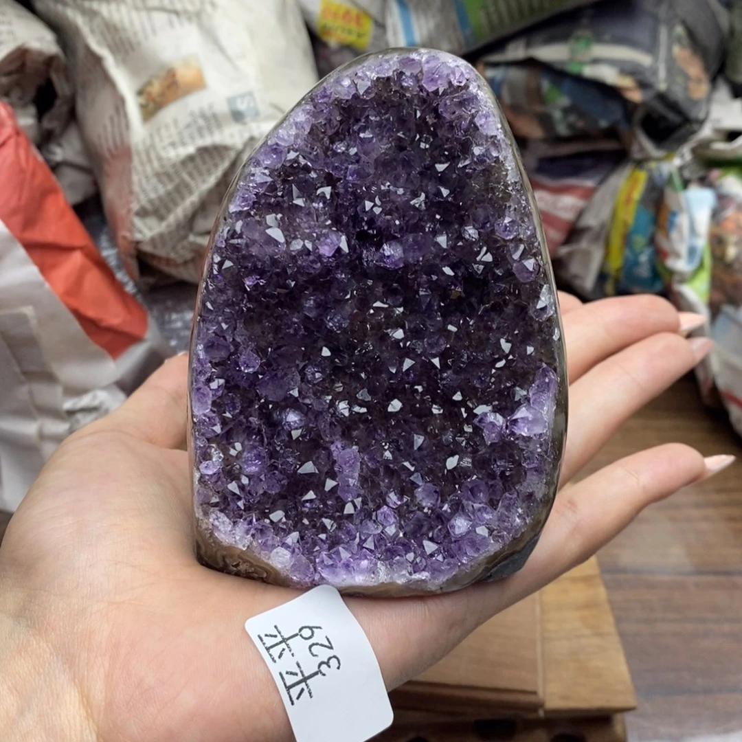 乌拉圭未镶嵌紫晶