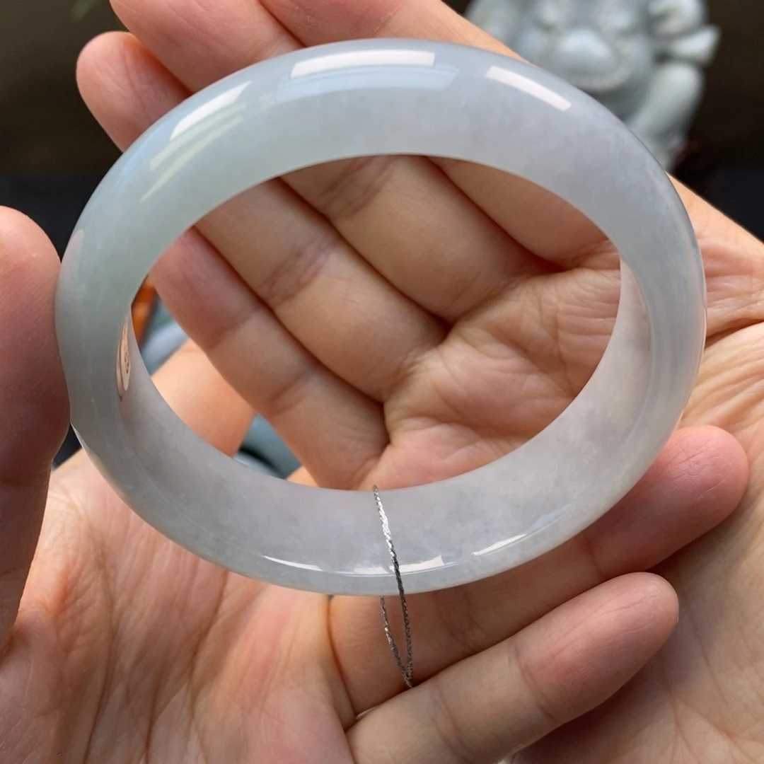 翡翠手镯未镶嵌天然