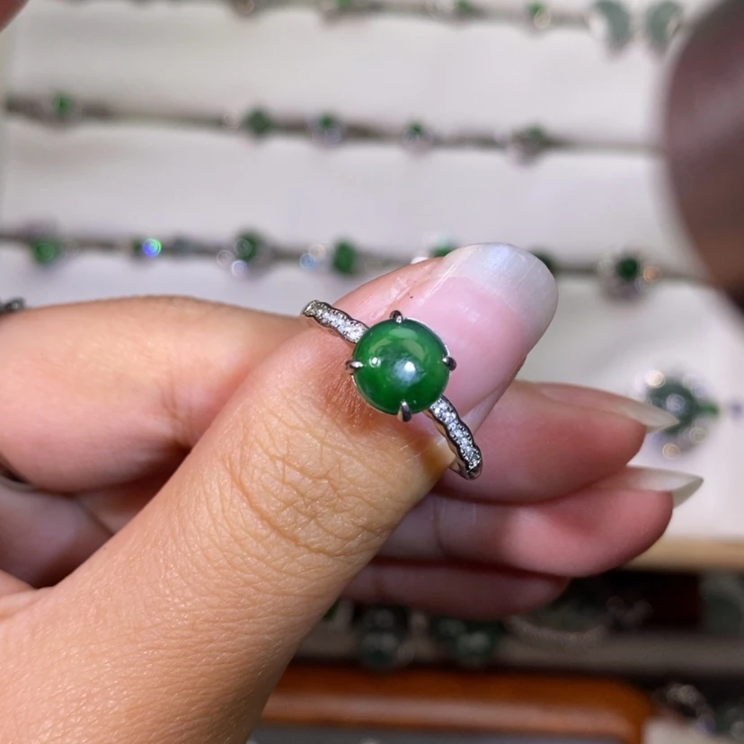 【闪购商品】翡翠未镶嵌颈饰天然