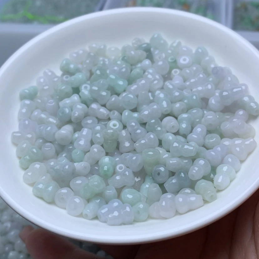 【闪购商品】未镶嵌手链翡翠卡5.7乘7.5冰绿白葫芦100颗