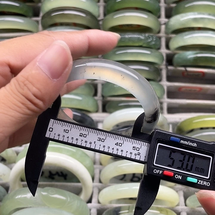 未镶嵌蛇纹石玉手镯278